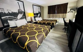 Super 8 By Wyndham Shakopee